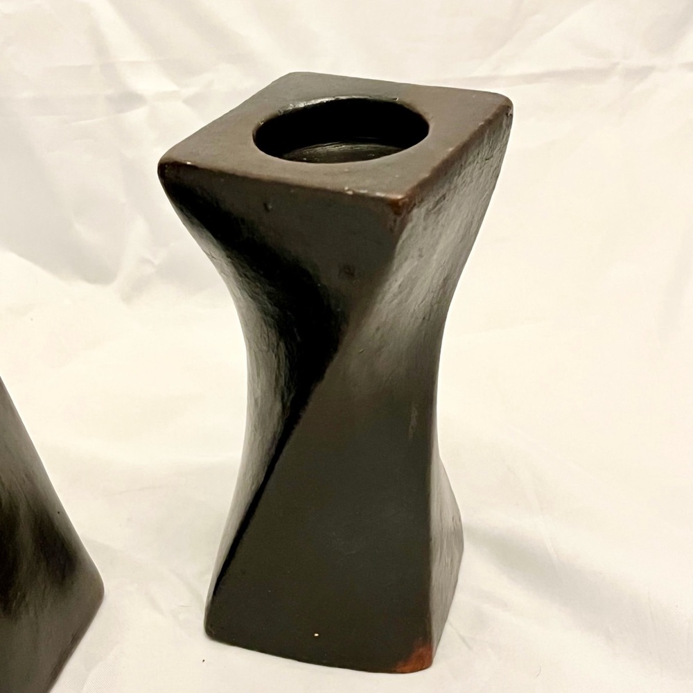 Ceramic Tealight Holders Vase ‘Twist of Fate' Lombok Pottery Center Indonesia - Picture 7 of 8
